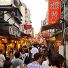 Shida Shopping Photo: People clogging up the alleyways of Shida Night Market in downtown Taipei.